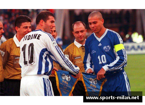 超凡之路:领航世界足坛之巅 超凡之路:领航世界足坛之巅